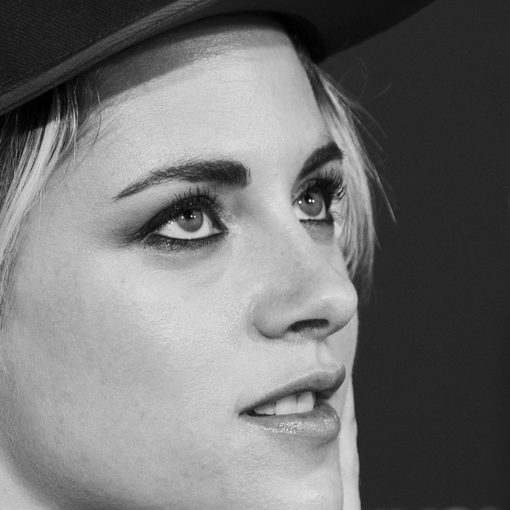 Kristen+Stewart+Seberg+Press+Conference+15th+H3zK-TlV1mTx