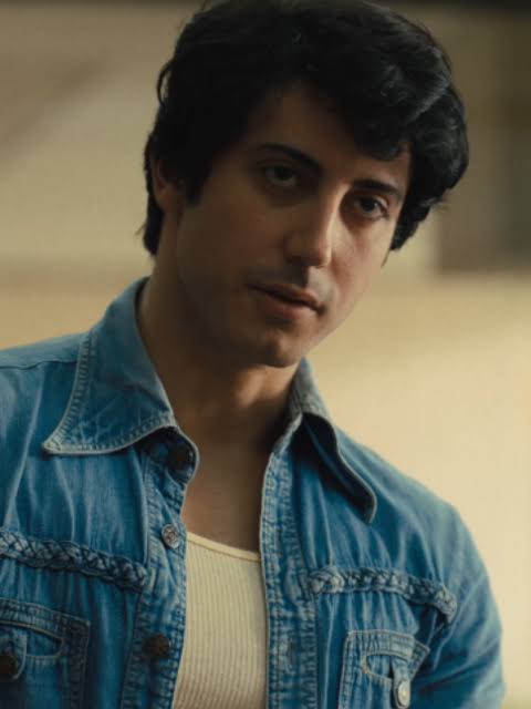 I play Rocky