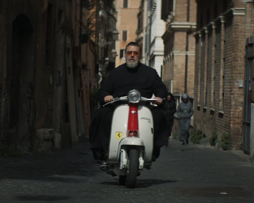 Russell Crowe exorcist pope Vespa