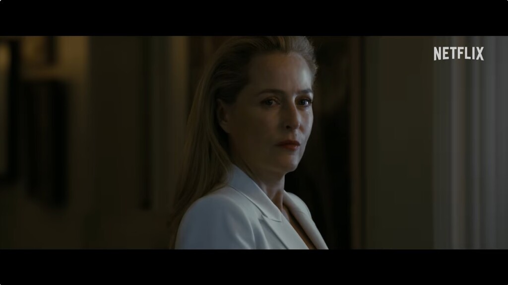 GillianAnderson Animals sexy